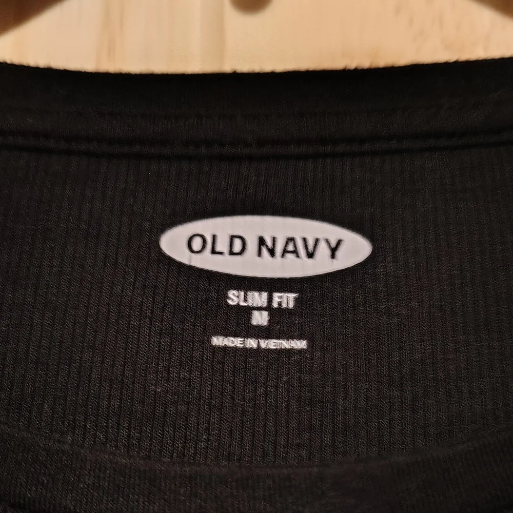 Old Navy Women's Classic Black Long Sleeve Tee